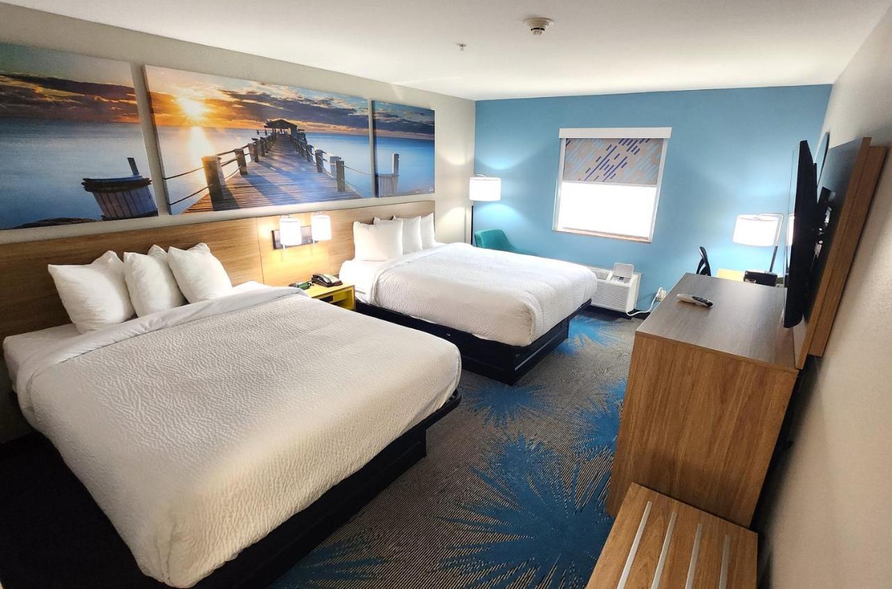 Days Inn & Suites By Wyndham Russellville Εξωτερικό φωτογραφία