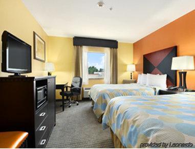 Days Inn & Suites By Wyndham Russellville Δωμάτιο φωτογραφία